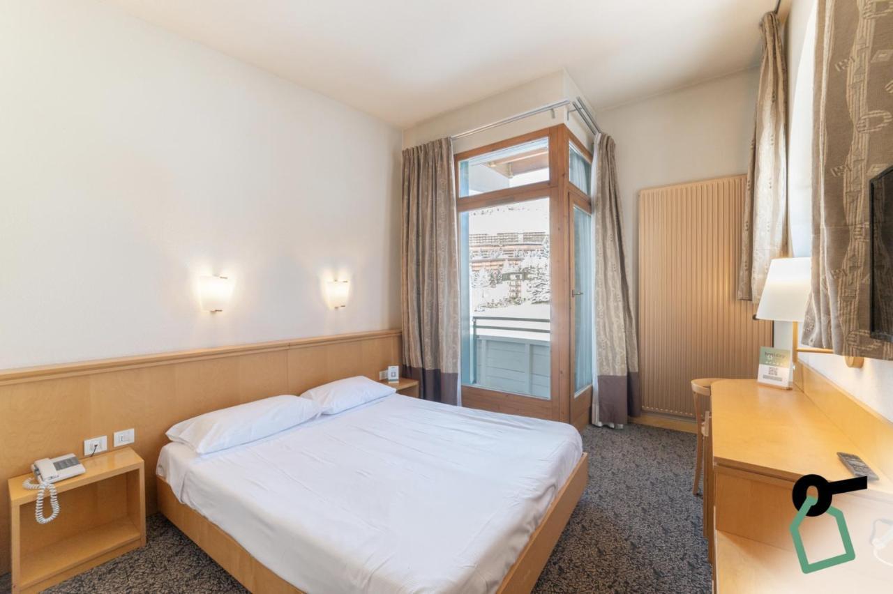 Hotiday Hotel Colle Sestriere Zewnętrze zdjęcie