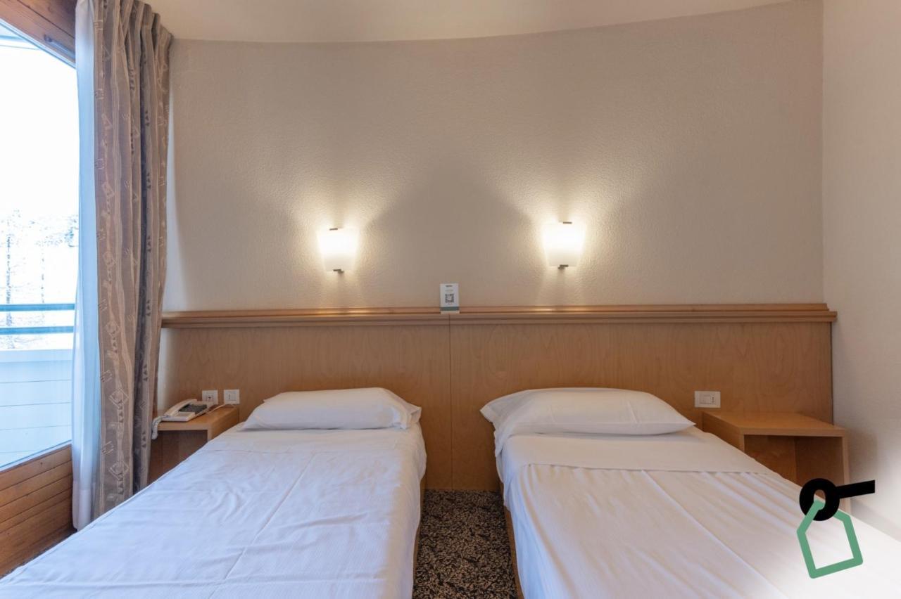 Hotiday Hotel Colle Sestriere Zewnętrze zdjęcie